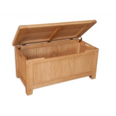 Beachcroft Light Oak Blanket Box