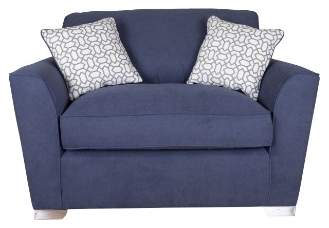 Faye Love Seat