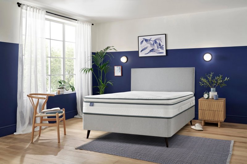 Silentnight Ultra Gel Elate Premium Divan & Mattress Set