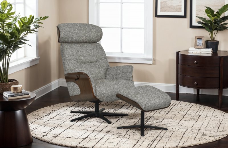 Wanda Swivel Chair