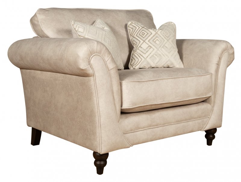 Daphne Love Chair